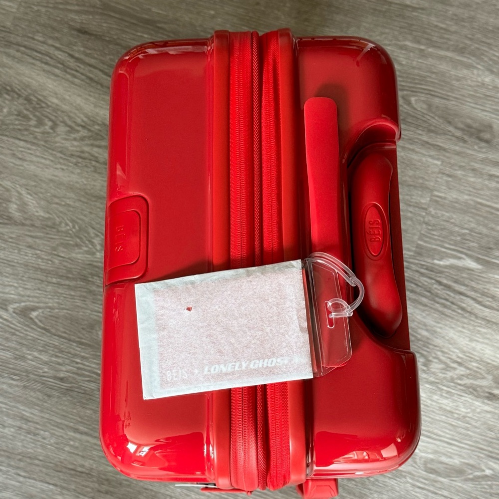 SOLD ON DEPOP BÉIS The Carry-On Roller in Text Me Red NWT - Picture 3 of 10